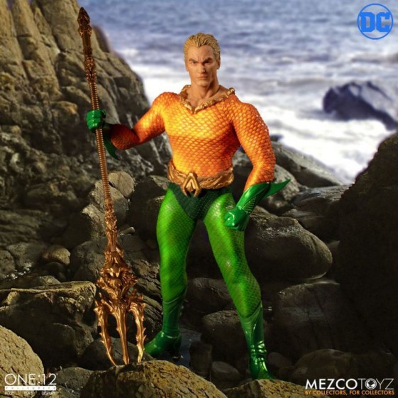 Mezco One:12 Collective DC Aquaman Action Figure